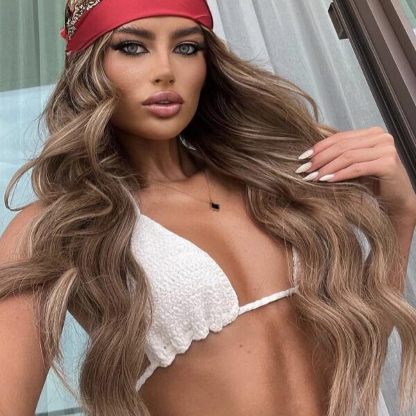 24” Seamless Clip Ins 180 grams – Truffle - Image 2